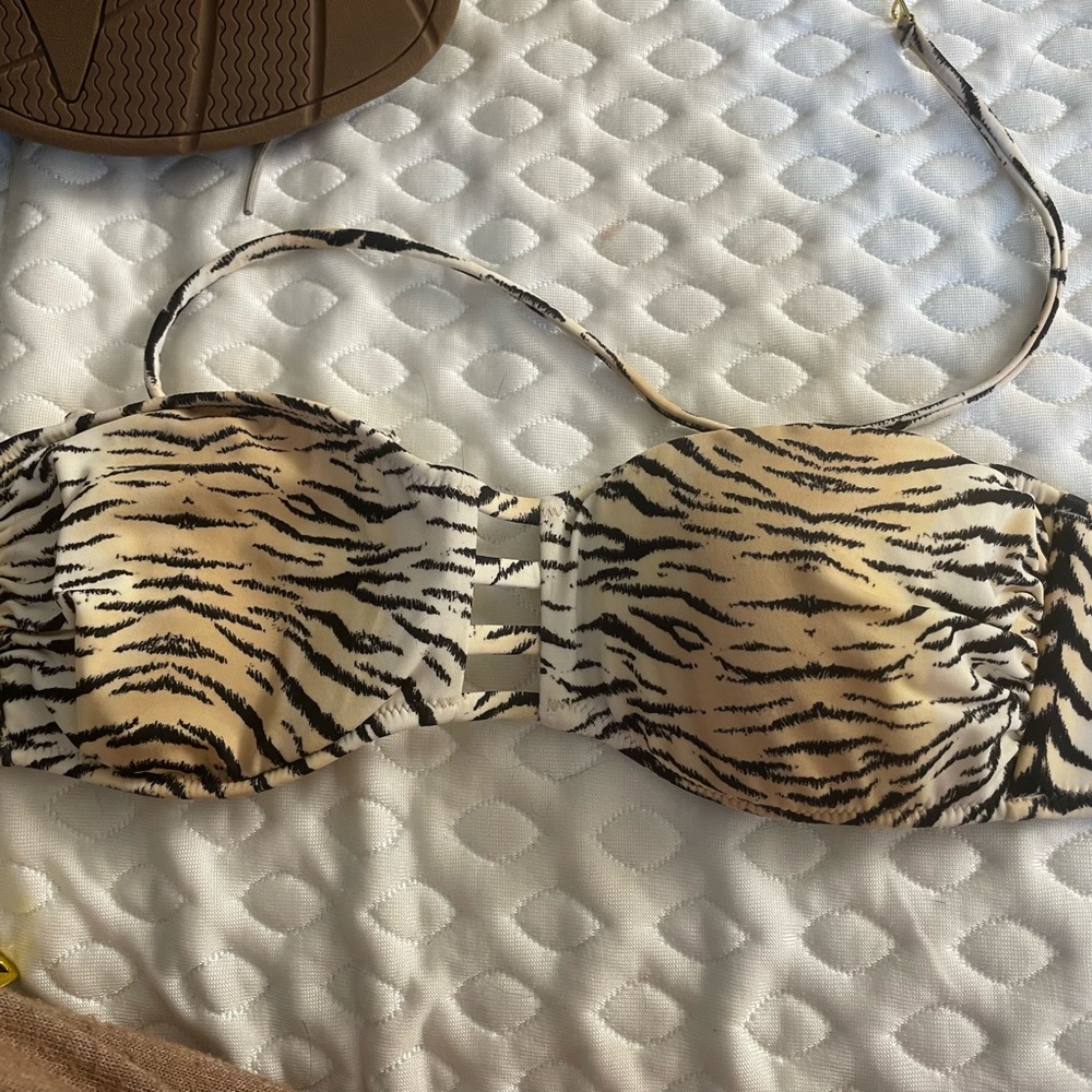 Victoria Secret bikini top